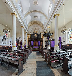 St Magnus-the-Martyr Church Interior 1 - Diliff