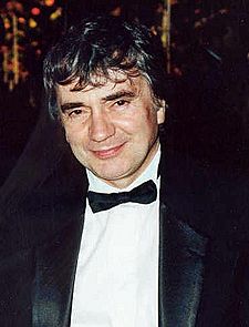 Dudley Moore (cropped).jpg