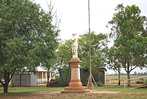 DulaccaWarMemorial