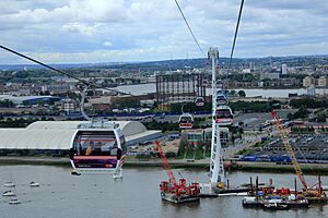 Emirates Air Line, London 01-07-2012 (7551144398)