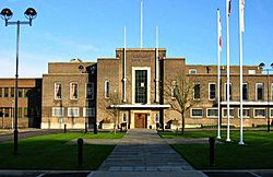 Havering town hall london.jpg