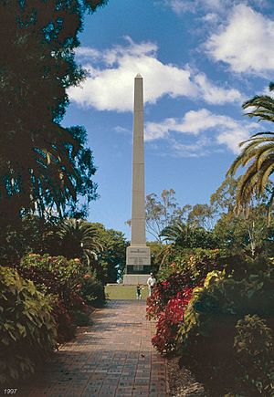 Rockhampton War Memorial (1997).jpg