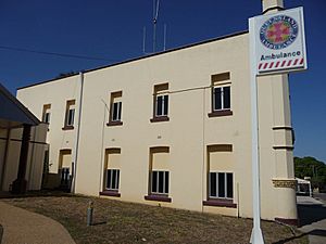 Ambulance Building, Charters Towers 03.jpg