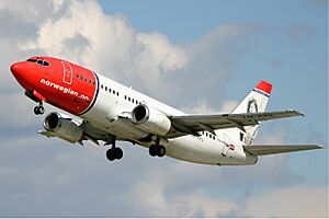 Norwegian Air Shuttle Boeing 737-300 Pichugin