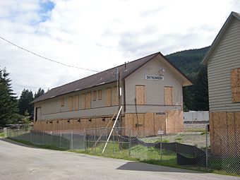 Skykomish, WA railway station 01.jpg