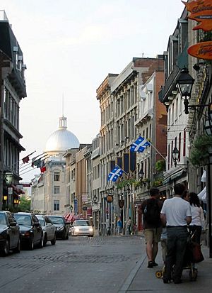 Bonsecours aglow