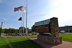 Creve Coeur sign located by the Veterans Memorial