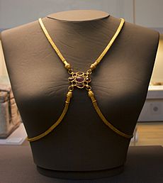 Hoxne Hoard body chain