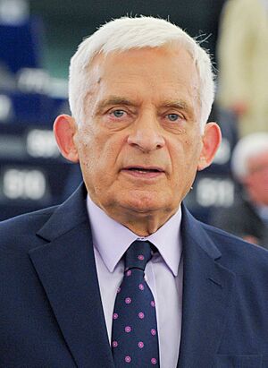 Jerzy Buzek 2015.jpg