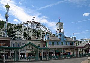 Lake Compounce Main Gate