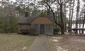 Roosevelt State Park Cabin 2.jpg