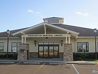 Sterlington, LA, Memorial Library IMG 2841