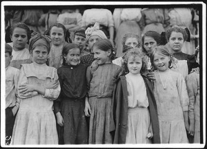 These all work in Cleveland Hosiery Mills. The very youngest one (with curls) said, "I ravels and picks up." Small... - NARA - 523368