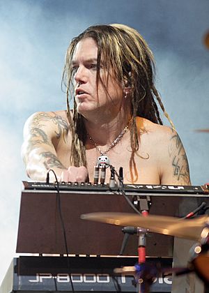 Dizzy reed.jpg