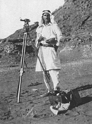 Hassanein1924natgeog-p251-theodolite