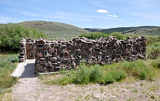 Hot springs structure on Hart Mountain.jpg