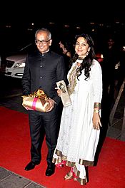 Juhi Chawla at Karan Johar's 40th birthday bash at Taj Lands End (18)