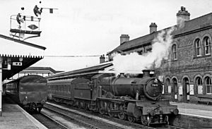 Oswestry railway station geograph-2510794-by-Ben-Brooksbank