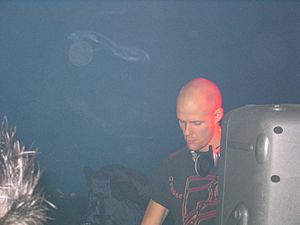 Adam Beyer 102 0247 (35738727)