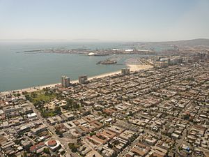 Alamitos Beach Neighborhood