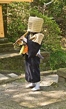 Komuso Buddhist monk beggar Kita-kamakura