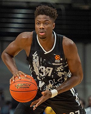 Kostas Antetokounmpo (cropped).jpg