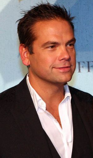 Lachlan Murdoch in May 2013.jpg