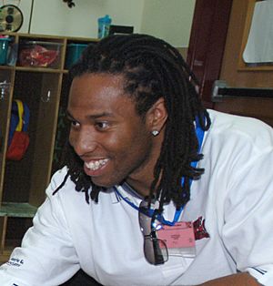 Larry Fitzgerald 060621-F-0782R-007 0T3TE crop