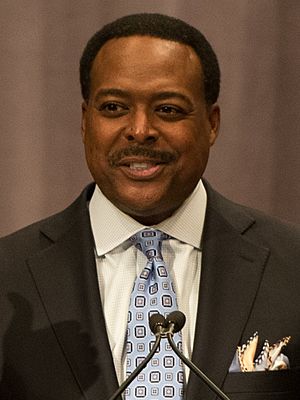 Leon Harris 2014 (cropped).jpg