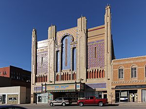 MO Theater 002