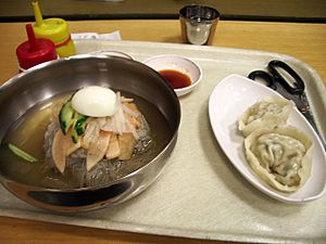 Mul Naengmyeon with Mandu