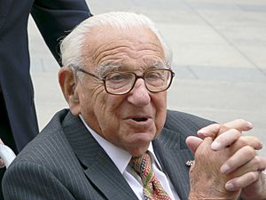 Nicholas Winton in Prague.jpg