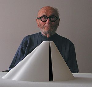 Philip Johnson.2002.FILARDO