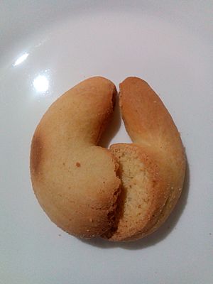 Roscas (Leyte cuisine).jpg