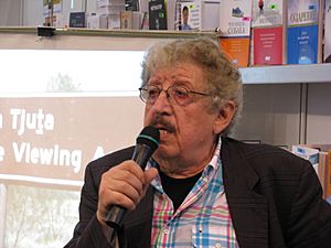 Sol Shulman - MIBF 2011.jpg