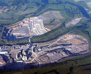 Tunstead Quarry - geograph.org.uk - 865006