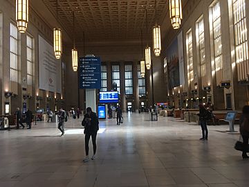 30th Street Station concourse March 2019