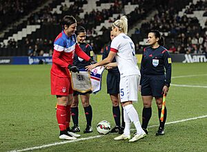 England Women's Vs USA (18500761141)