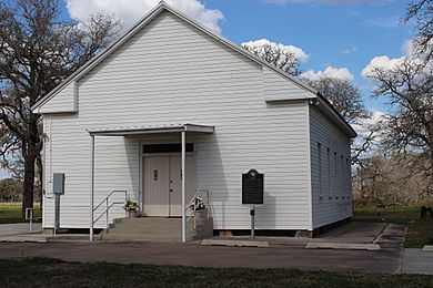 Pilgrim-tx2016-5(church)