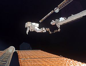 STS120EVA4