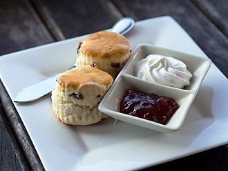 Scones cream jam.jpg