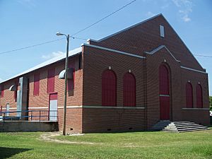 Weirsdale Elem School Gym03