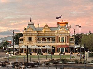 Breakfast Creek Hotel 02.2014