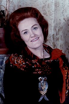 Dame Joan Sutherland colour Allan Warren