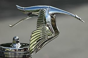 Hispano-suiza-hood-ornament