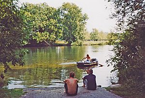 Medmenham River Thames geograph-4090549-by-Ben-Brooksbank