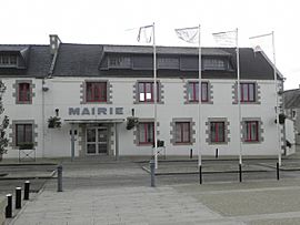 Plouénan (29) Mairie.JPG