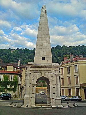 Pyramide de Vienne (Isère)