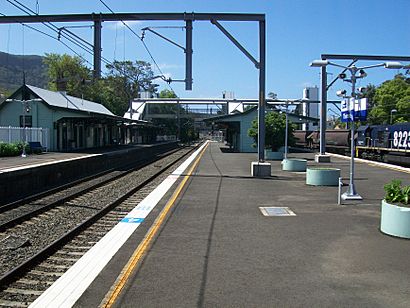 Thirroul railway station.jpg