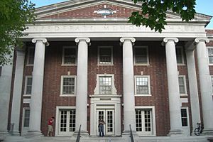 VanderbiltMemorialHall